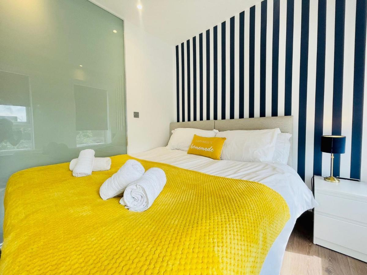 Park Street Apartment Luton By Hostaguest Экстерьер фото