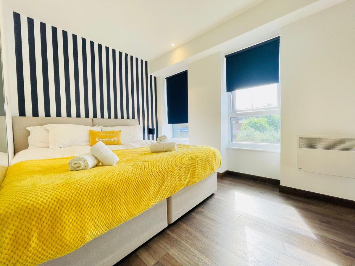 Park Street Apartment Luton By Hostaguest Экстерьер фото