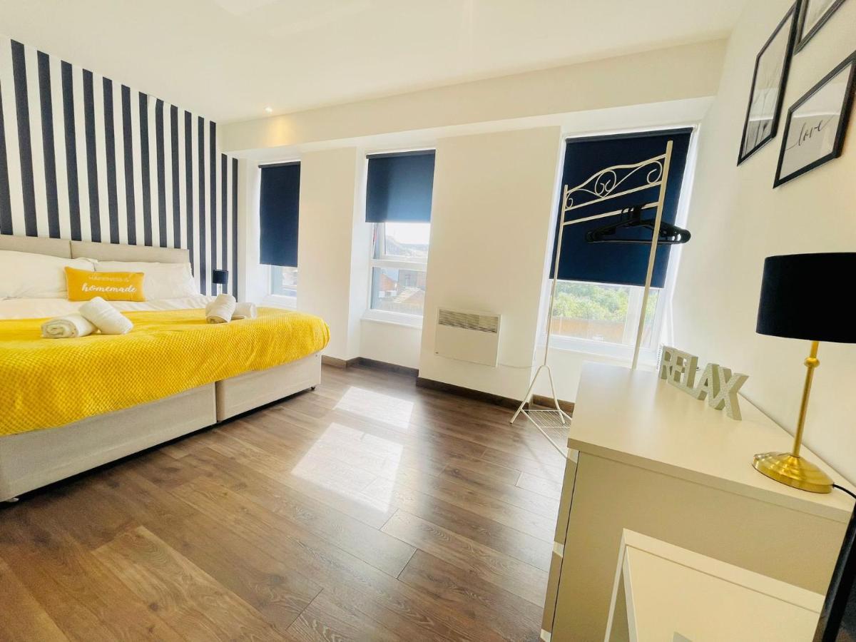Park Street Apartment Luton By Hostaguest Экстерьер фото