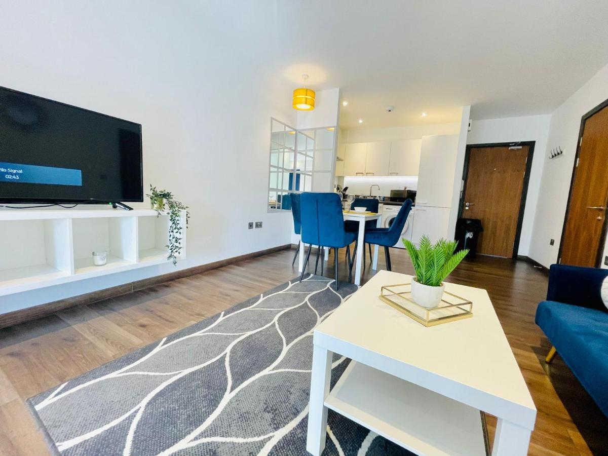 Park Street Apartment Luton By Hostaguest Экстерьер фото