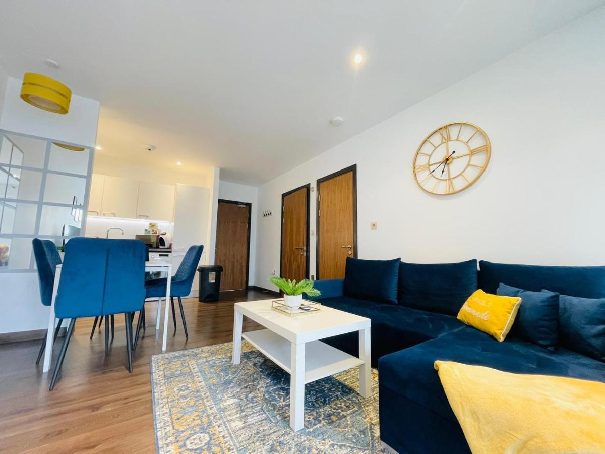 Park Street Apartment Luton By Hostaguest Экстерьер фото